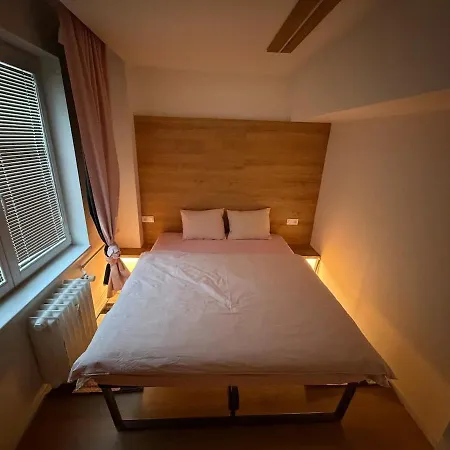Apartment Penthouse 2kk - Masarykovo Namesti